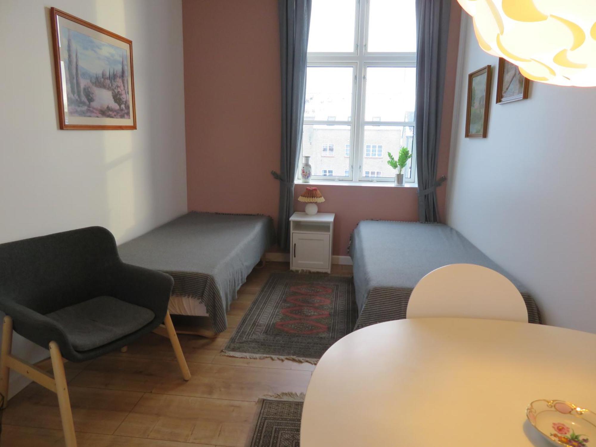 Den Lille Skole - Ferie Pa Aero I Marstal By - Vaerelser Hotell Exteriör bild